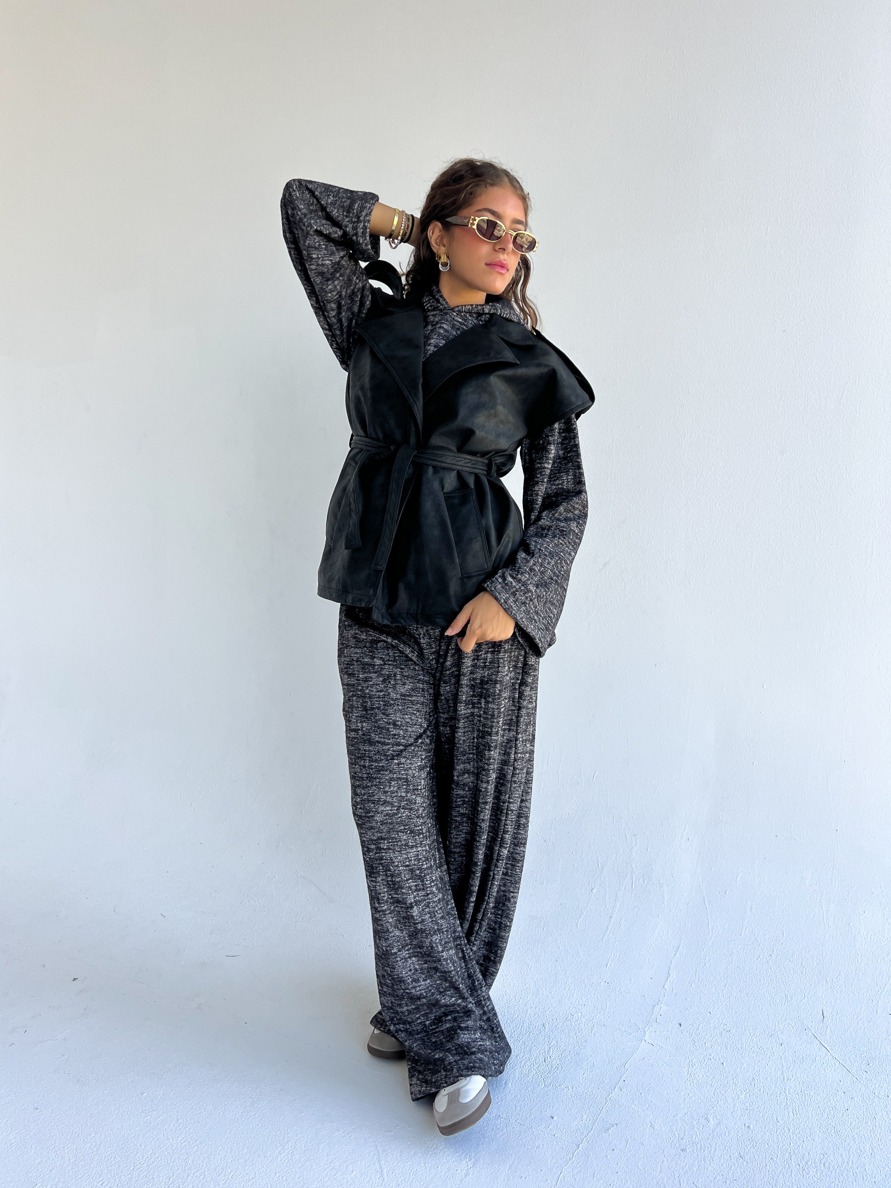 DELLA SET